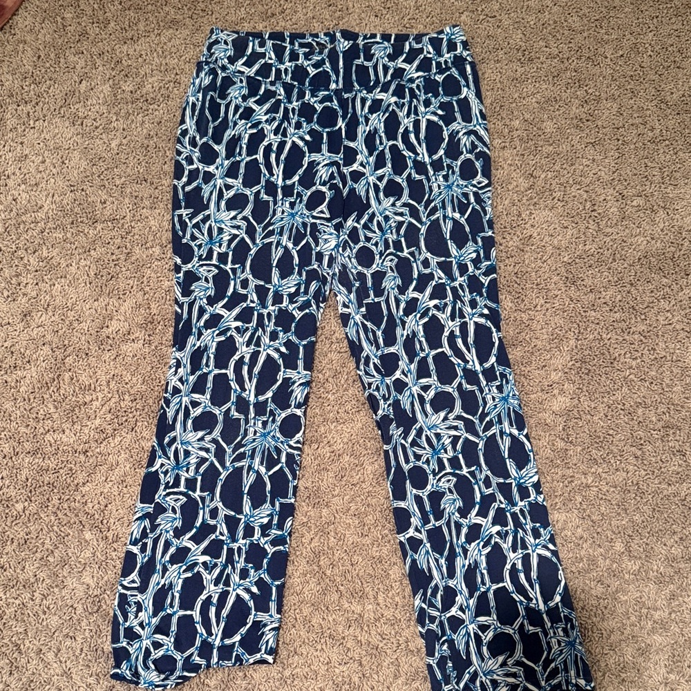 Lilly Pulitzer stretch knit pull on pants and blue bamboo print size medium